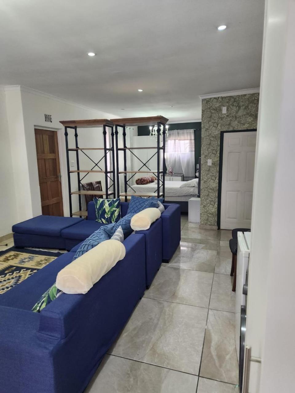 Tia Maria Bachelor Appartement Kaapstad